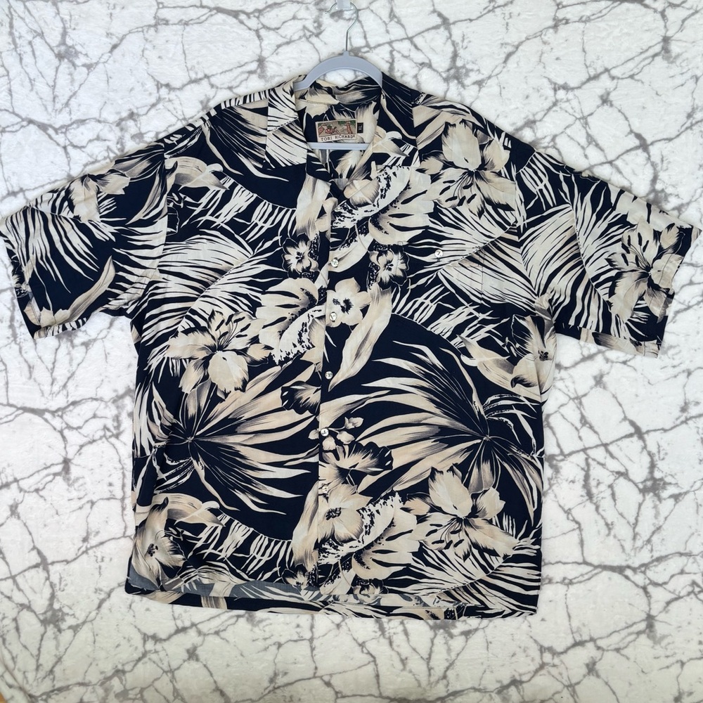 TORI RICHARD Hawaiian Shirt Men's XL Aloha Black Cream Floral Lightweight Chaka